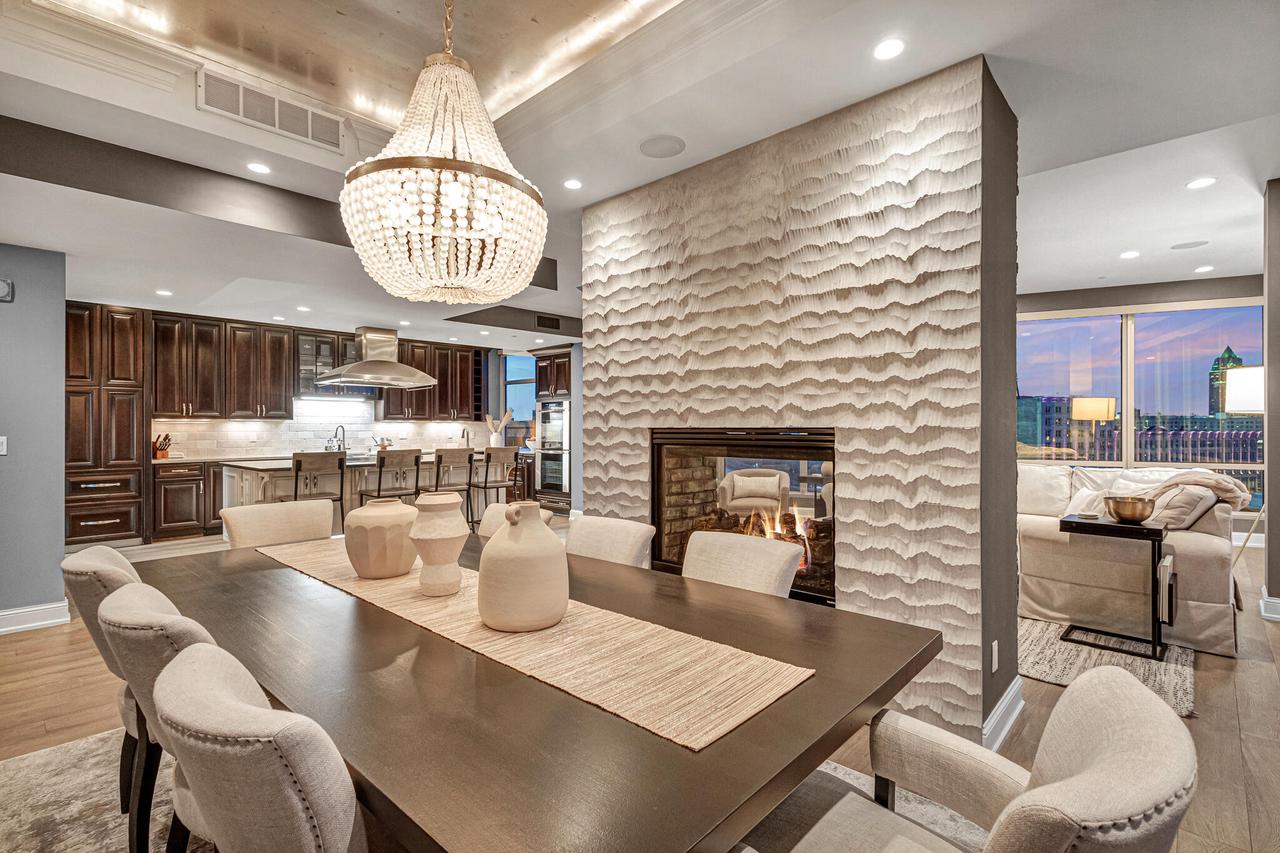 106 West Seeboth STREET 718