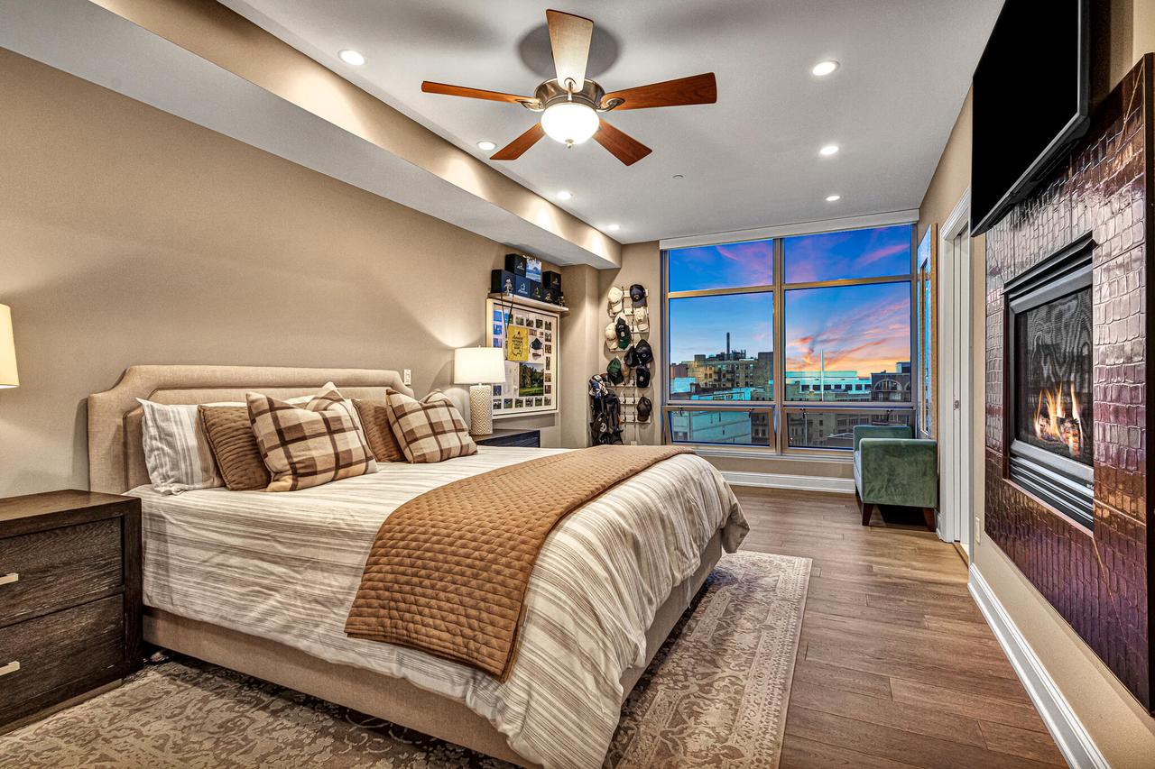 106 West Seeboth STREET 718