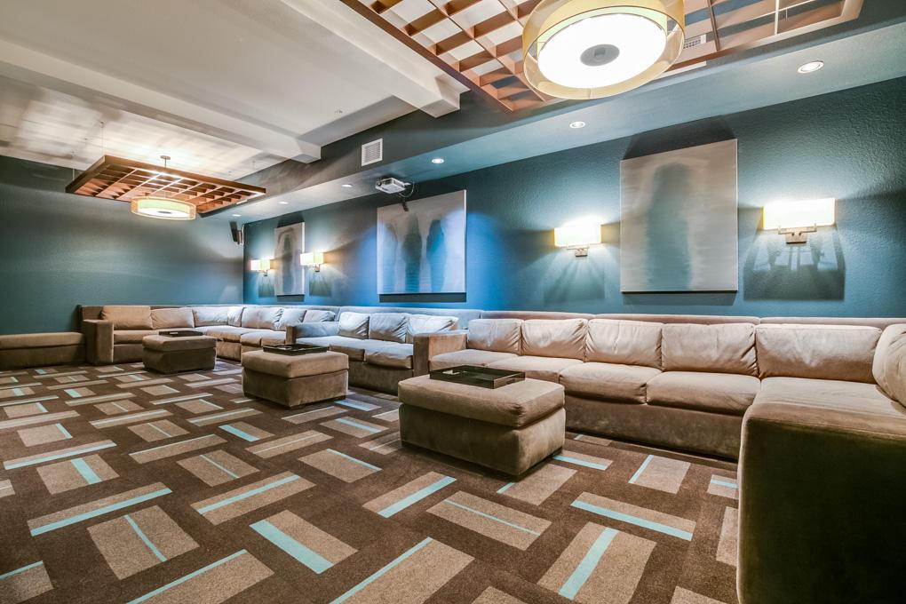 106 West Seeboth STREET 923