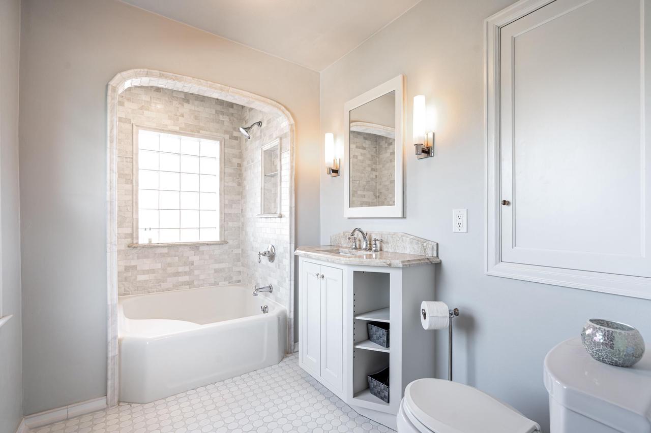 639 North 75th STREET