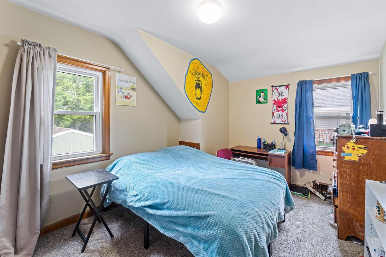 8447 West Maple STREET 8449