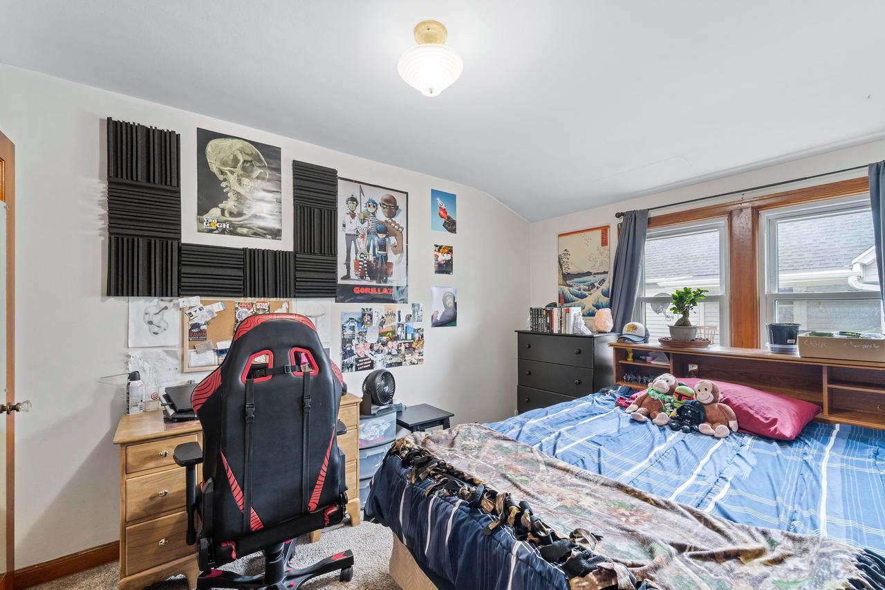 8447 West Maple STREET 8449