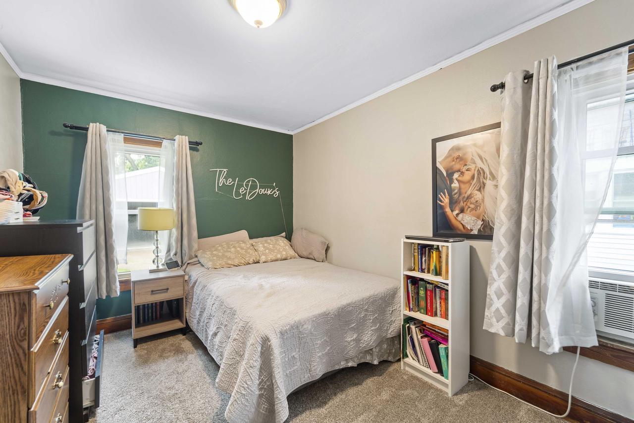 8447 West Maple STREET 8449