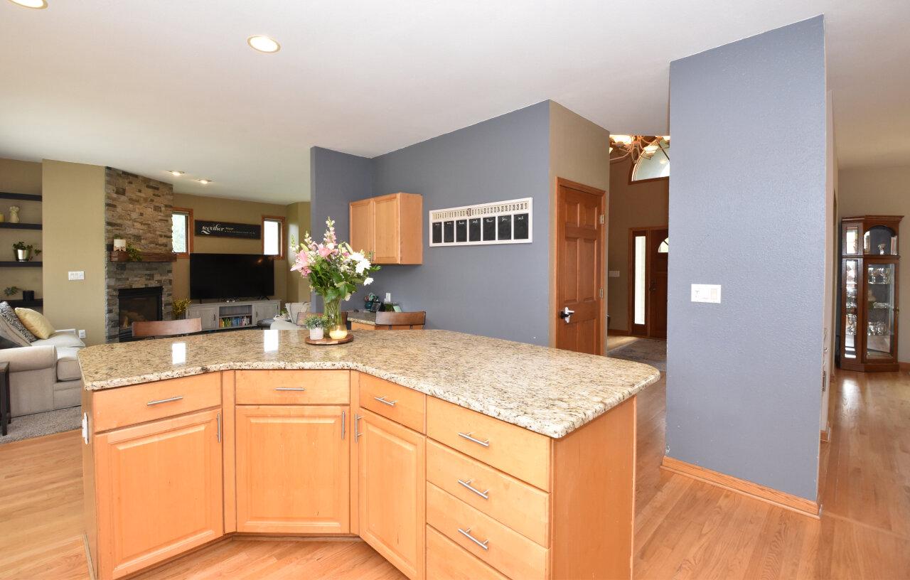 13310 Crestwood COURT