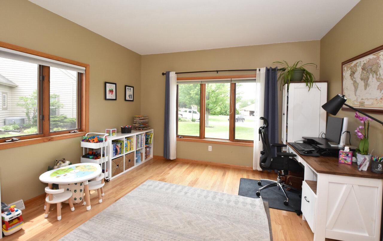 13310 Crestwood COURT