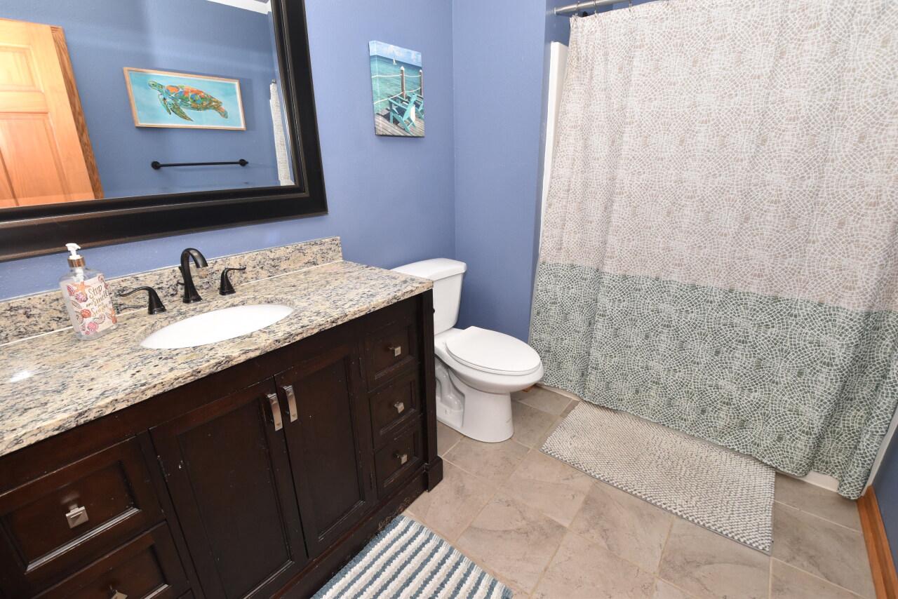 13310 Crestwood COURT