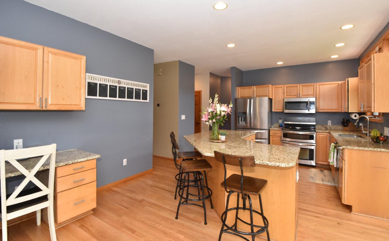 13310 Crestwood COURT