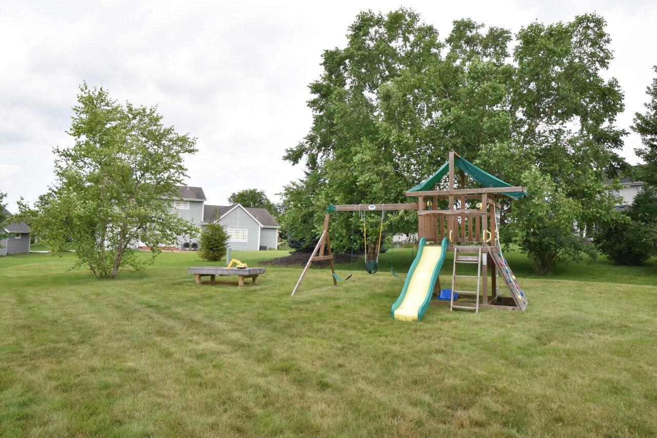 13310 Crestwood COURT