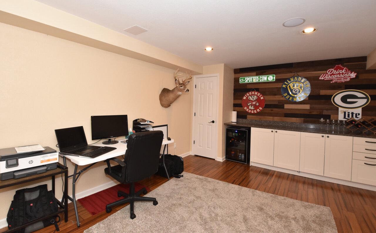 13310 Crestwood COURT