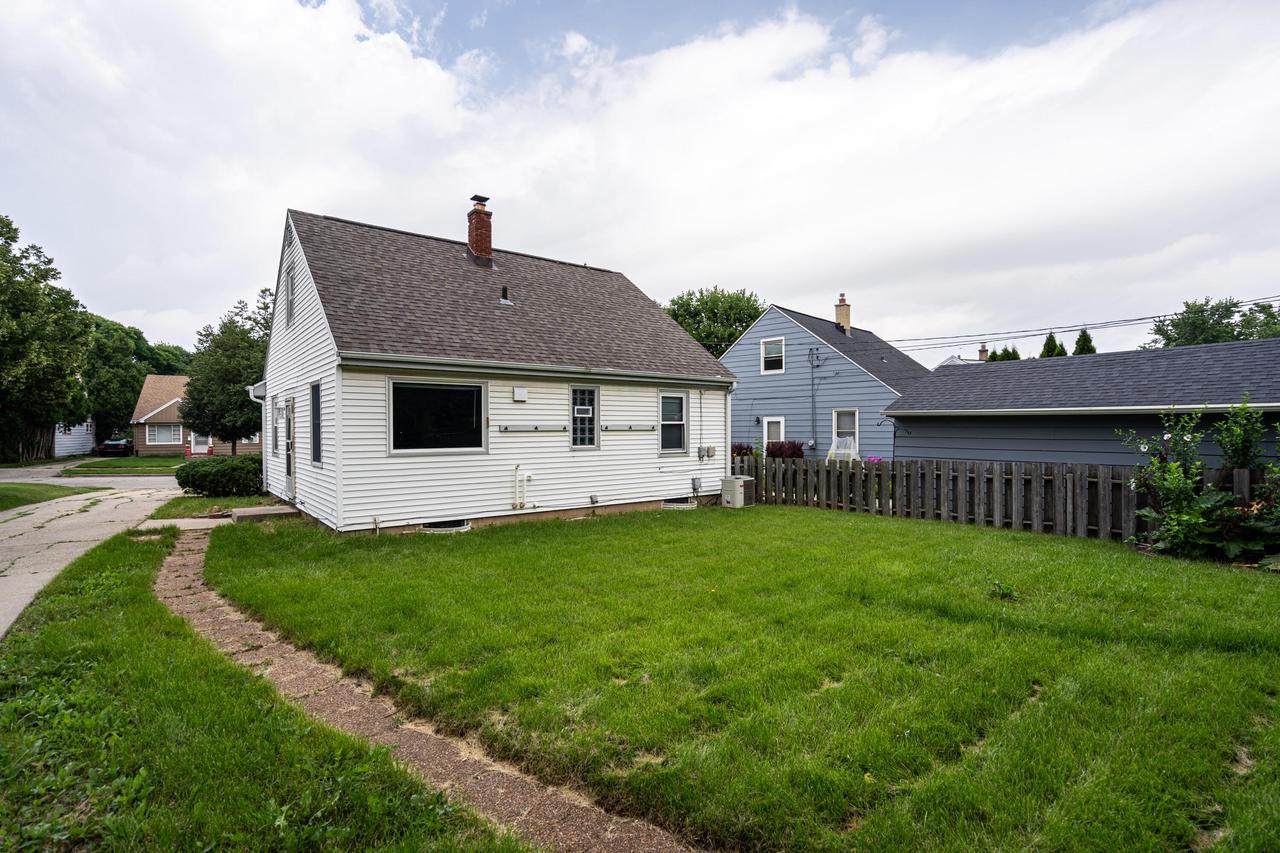 3794 North 74th STREET