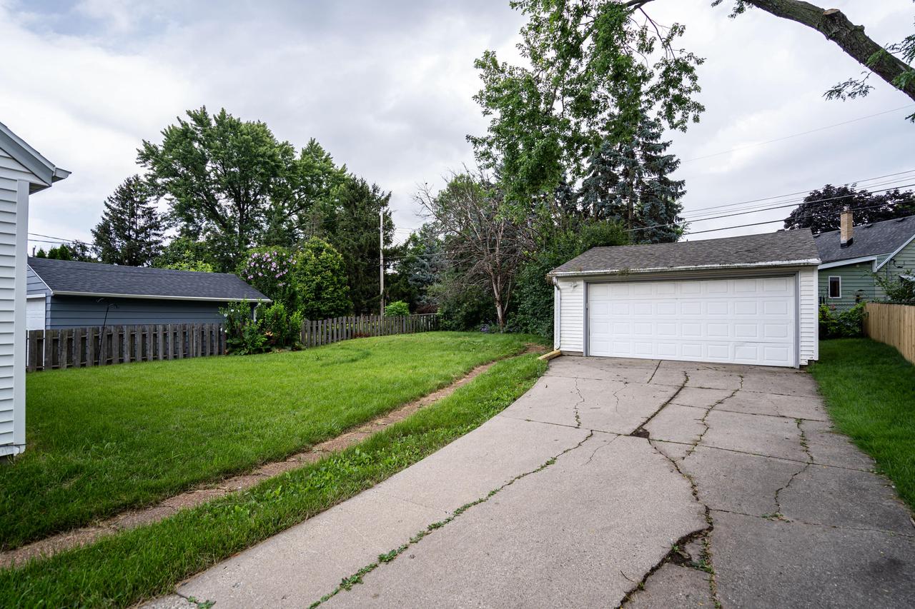 3794 North 74th STREET