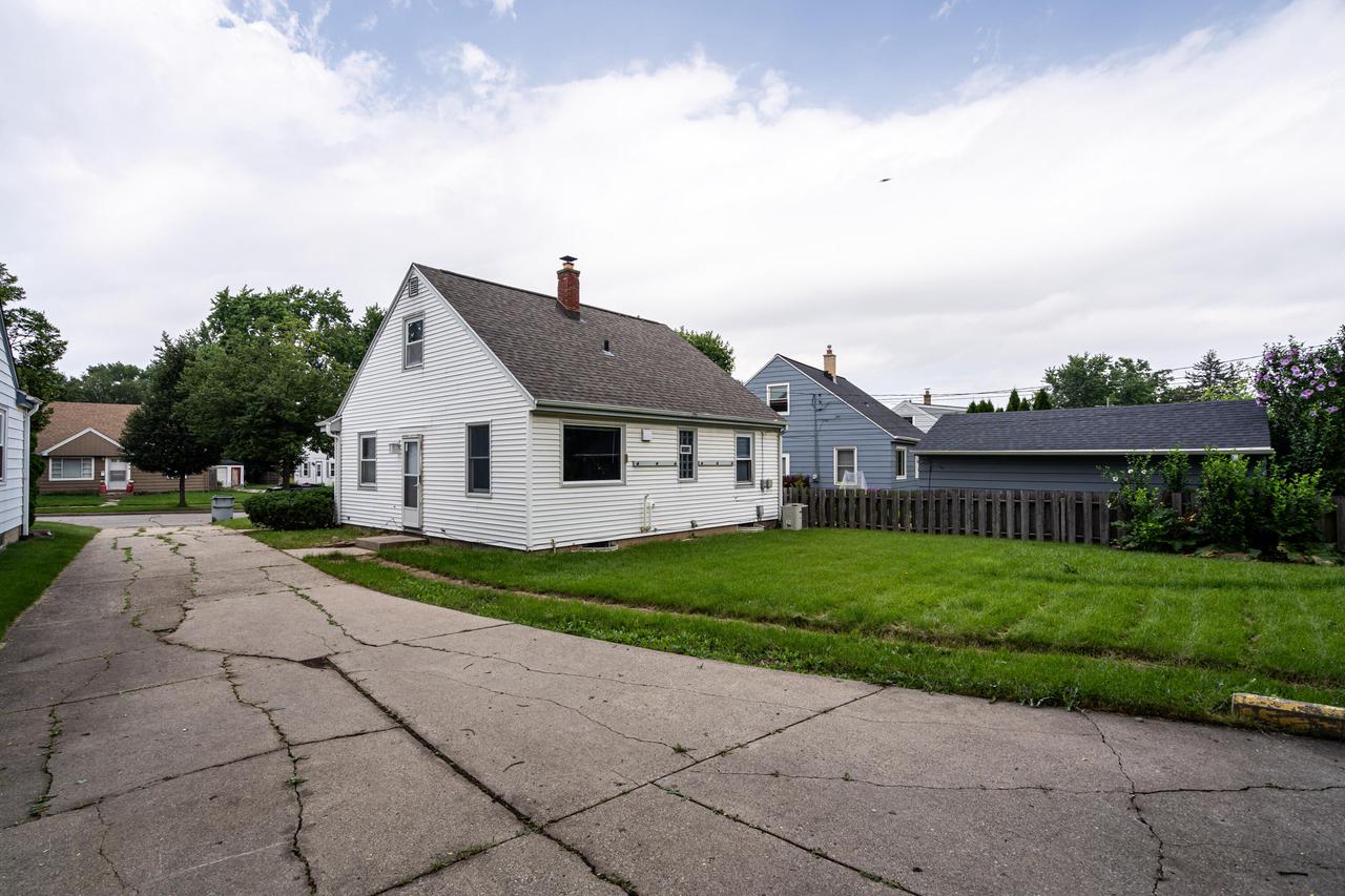 3794 North 74th STREET