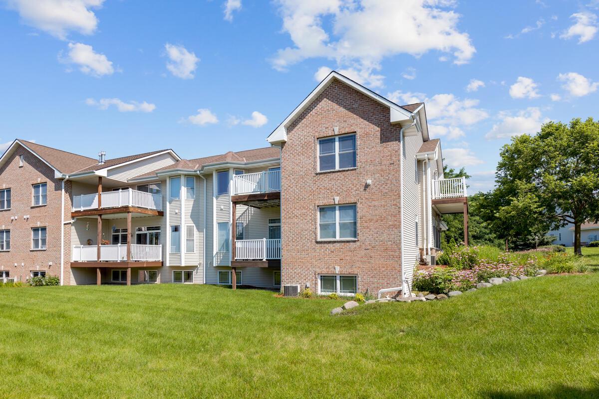 420 East Veterans WAY 8