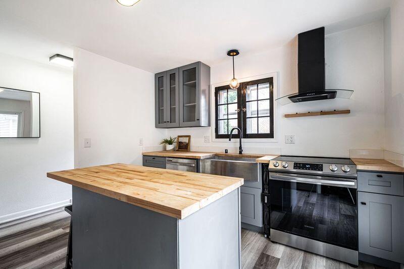 1219 North 85 STREET