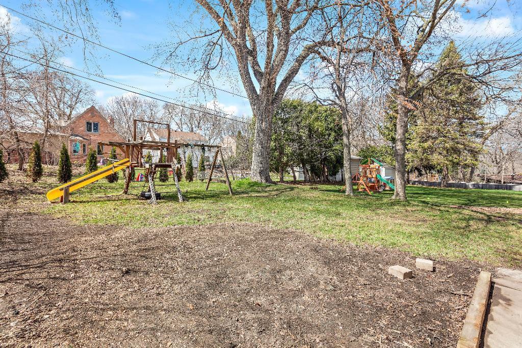 1219 North 85 STREET