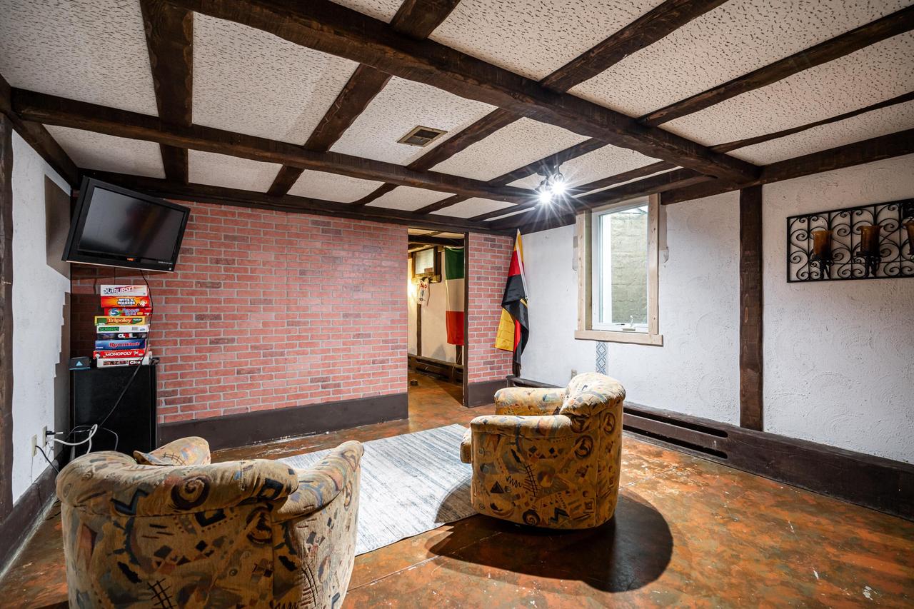 7425 Portland AVENUE