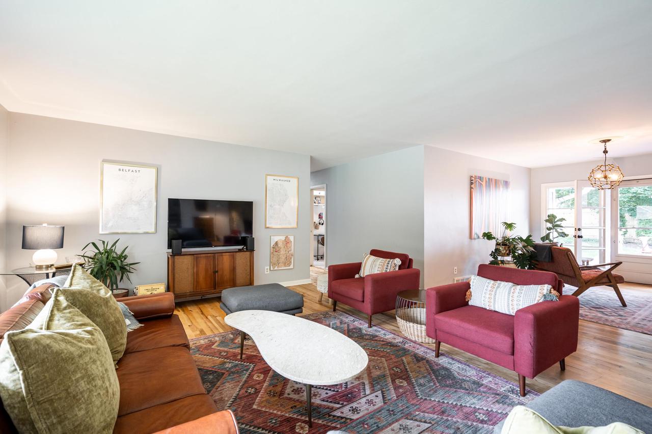 7425 Portland AVENUE