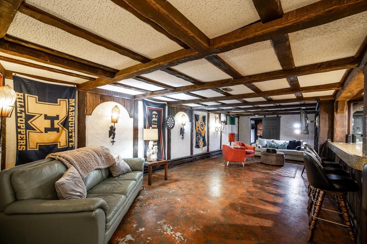 7425 Portland AVENUE