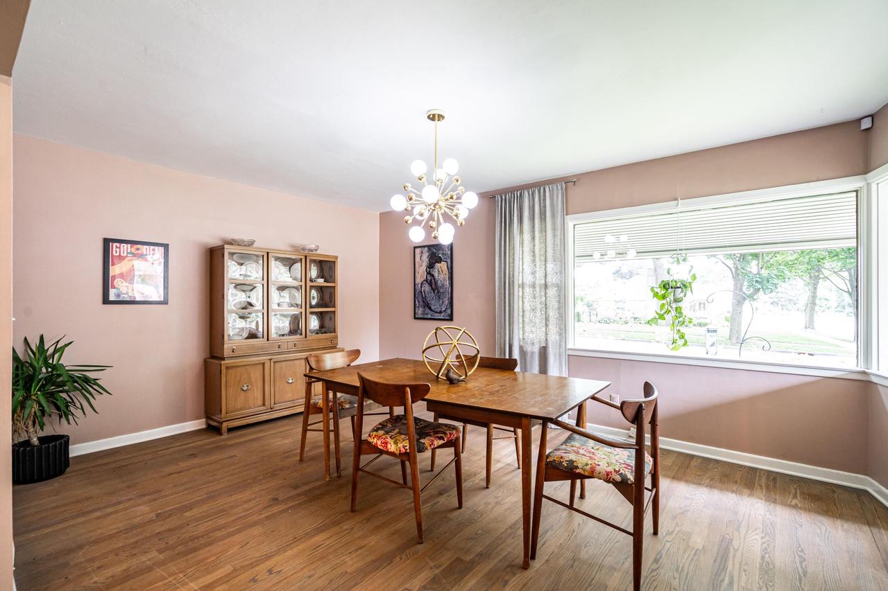 7425 Portland AVENUE