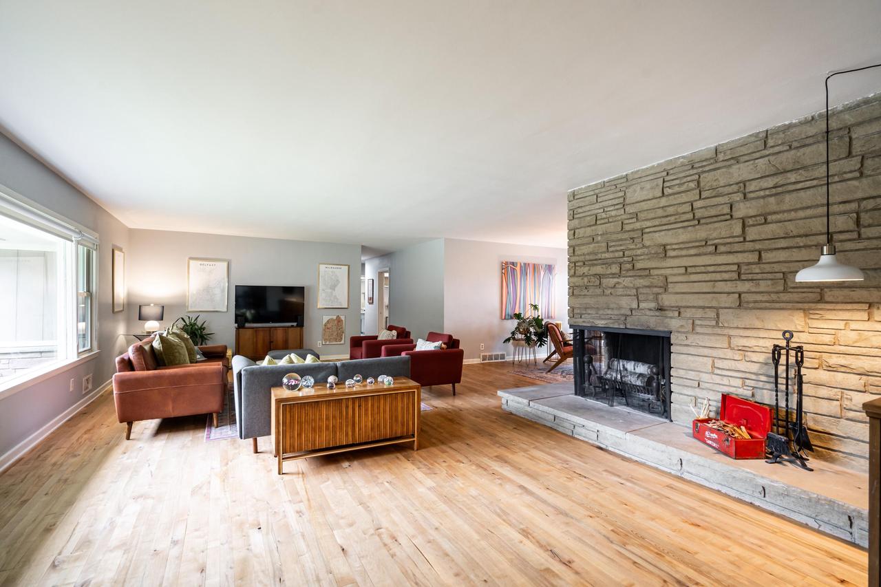 7425 Portland AVENUE