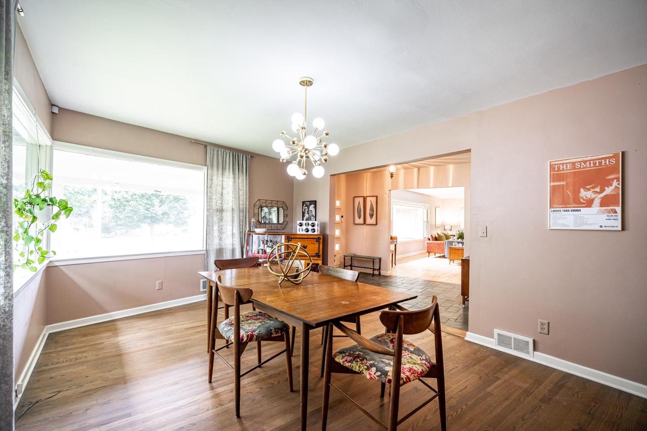 7425 Portland AVENUE