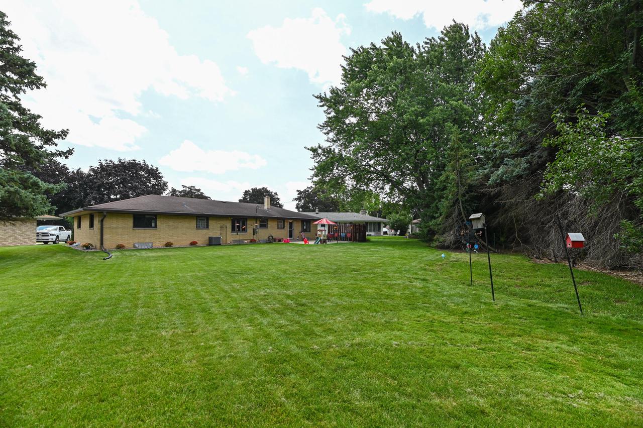 8706 West Burdick AVENUE