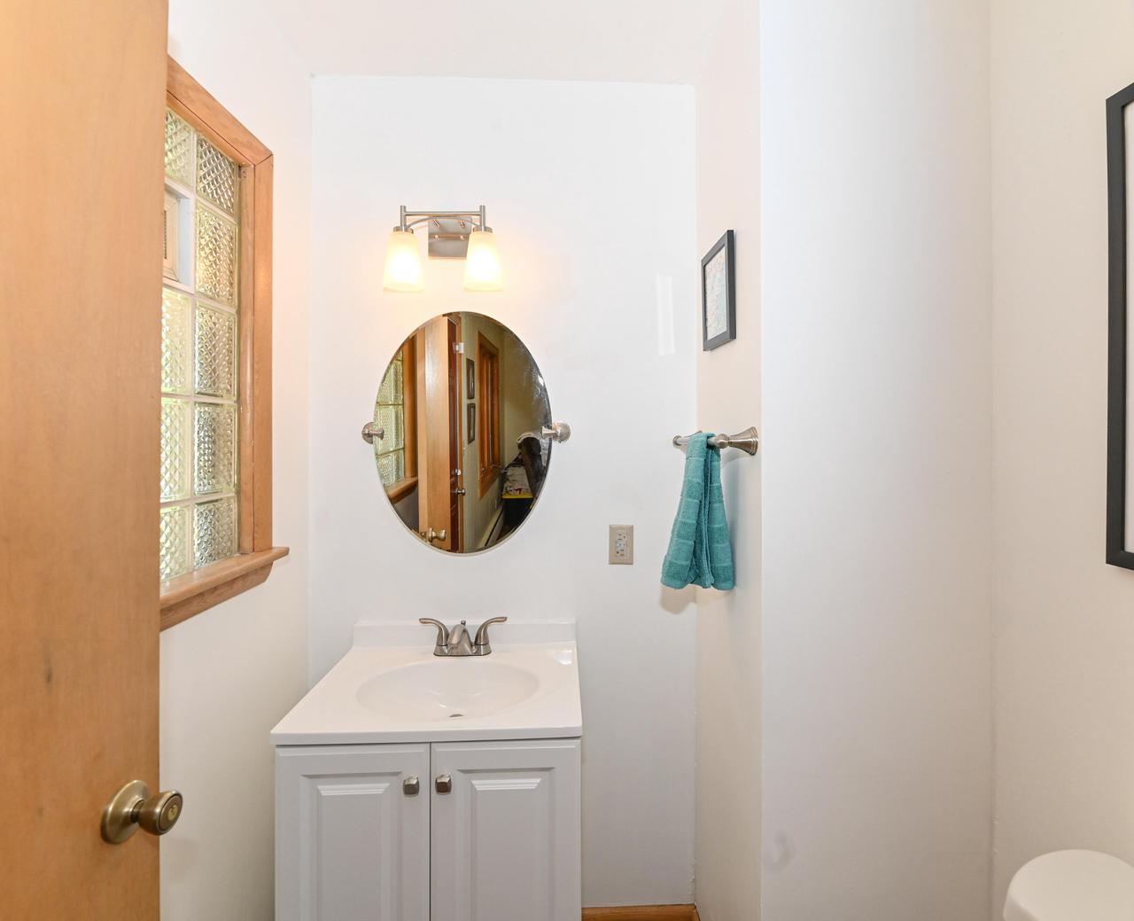 8706 West Burdick AVENUE