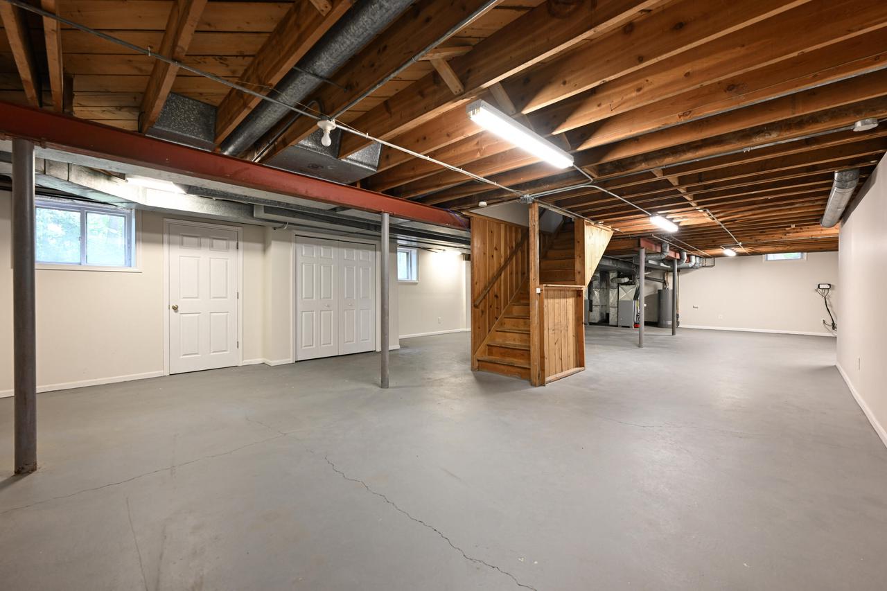 240 Indian Ridge DRIVE