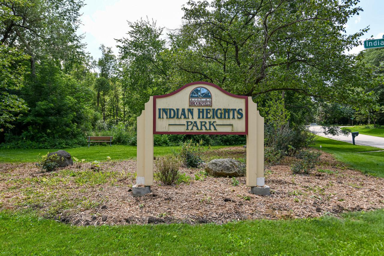 240 Indian Ridge DRIVE