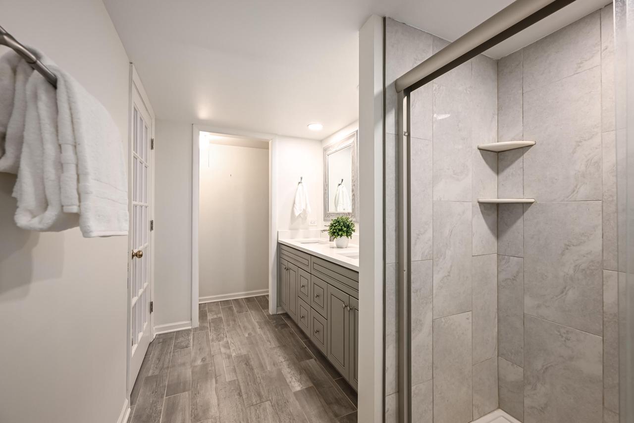 240 Indian Ridge DRIVE