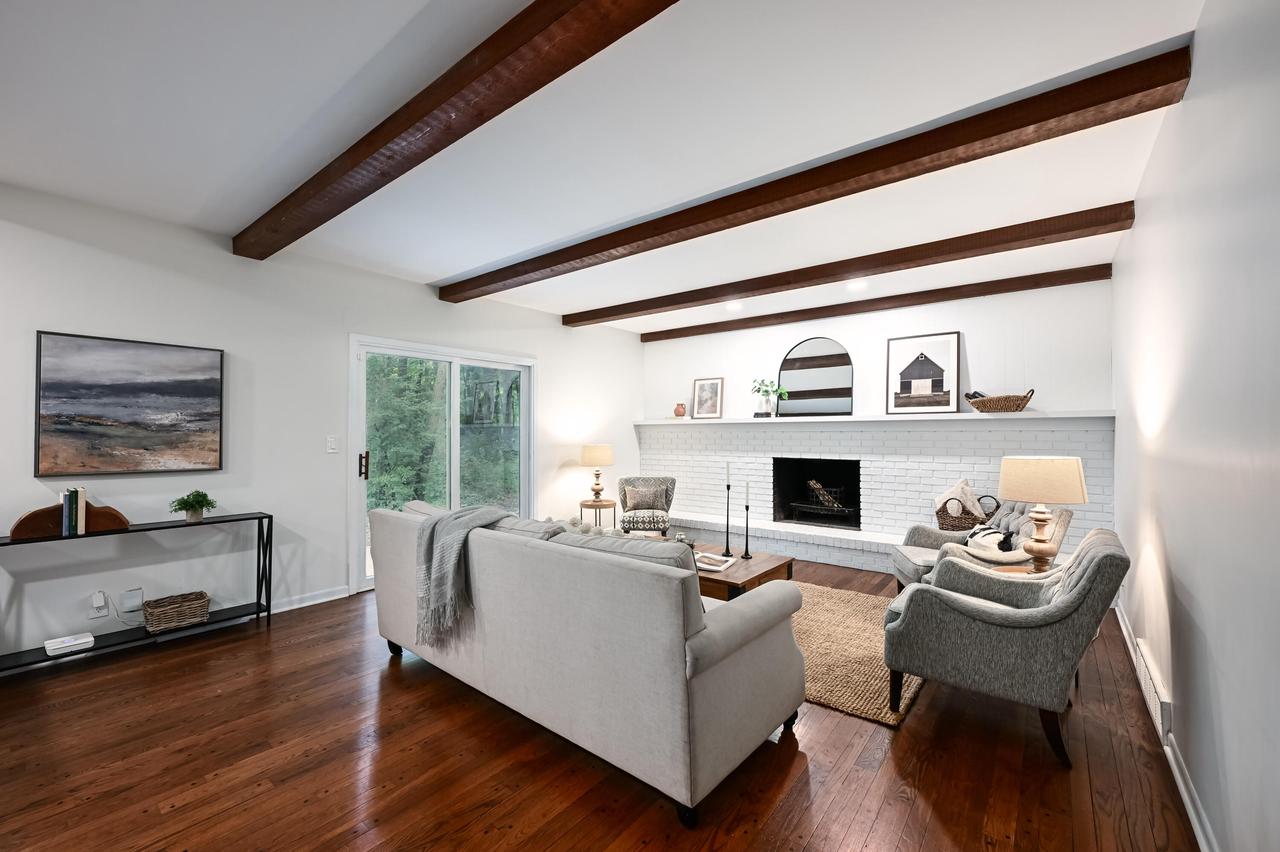 240 Indian Ridge DRIVE