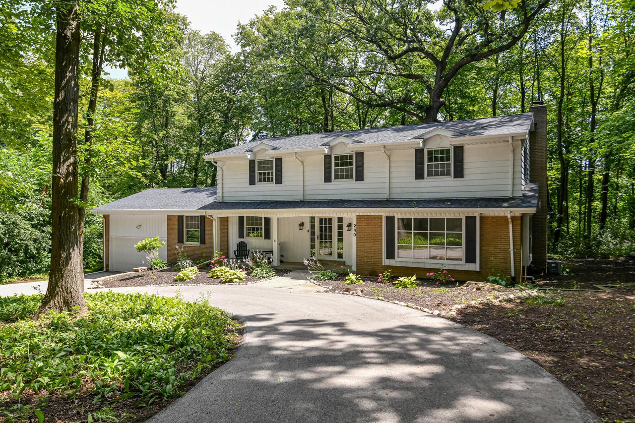 240 Indian Ridge DRIVE