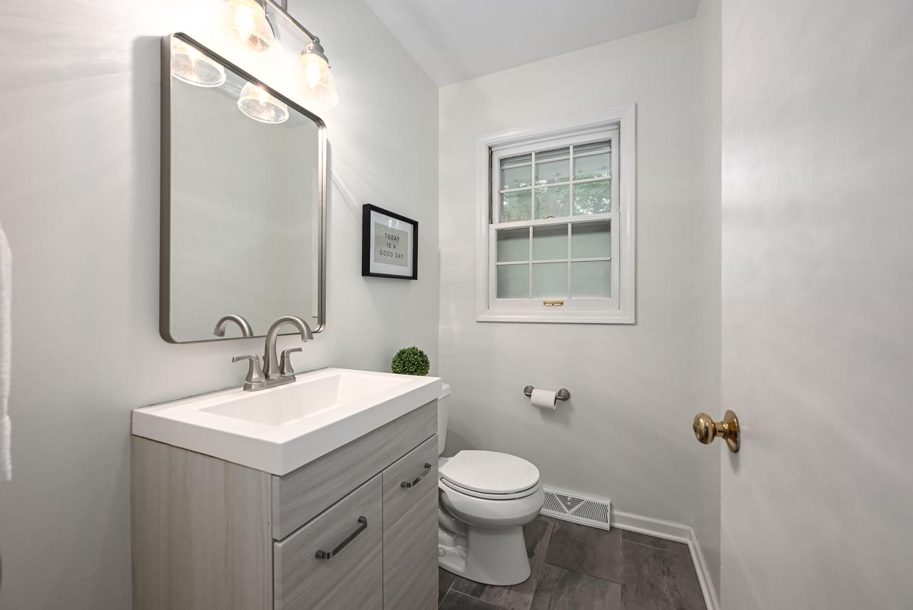 240 Indian Ridge DRIVE