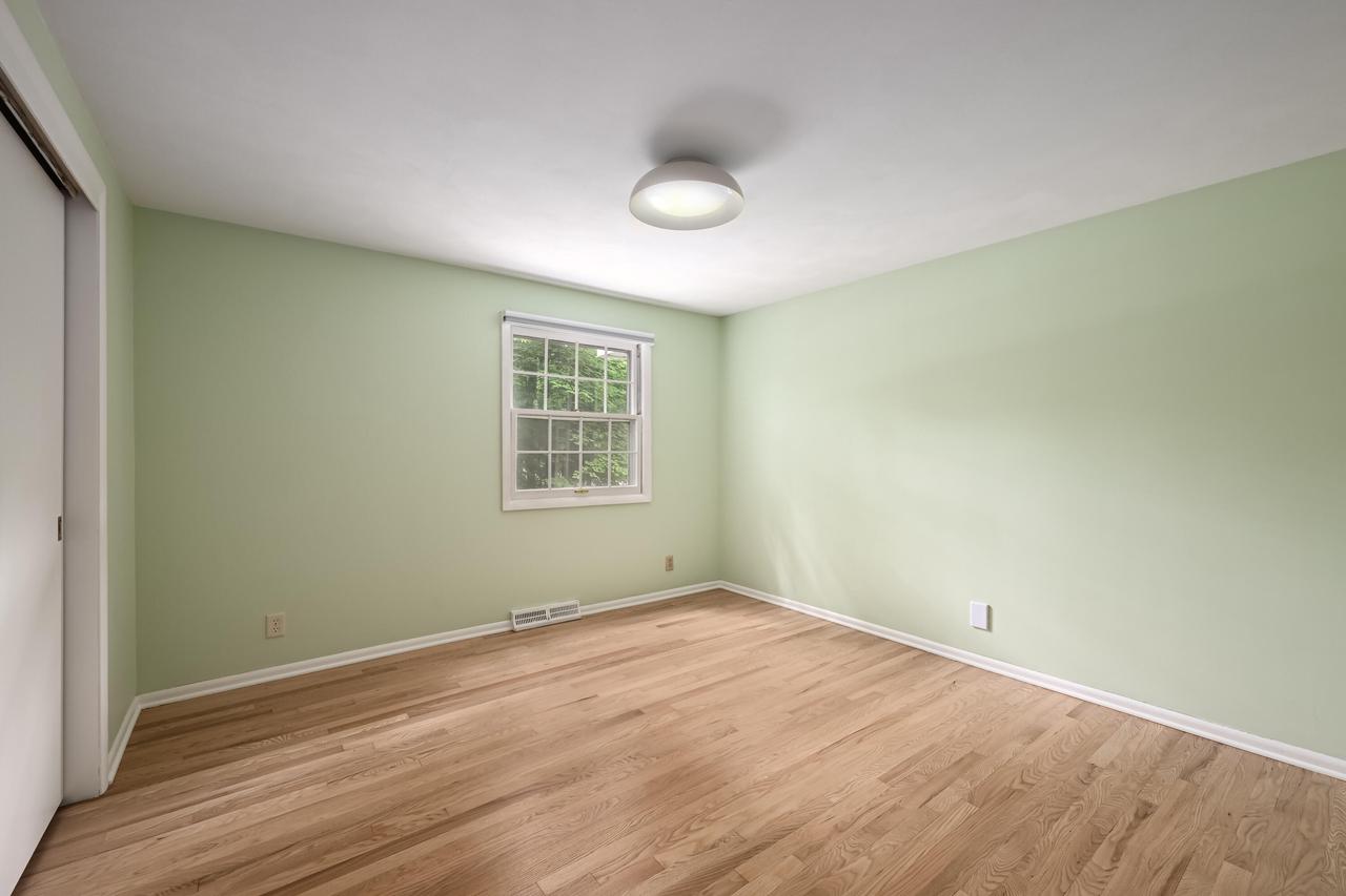 240 Indian Ridge DRIVE