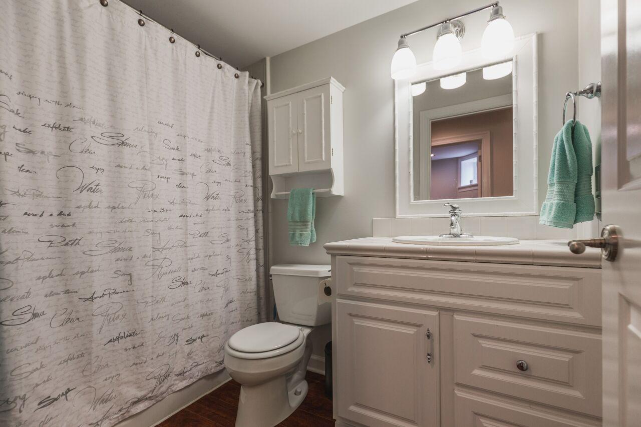 1675 North Franklin PLACE 1677