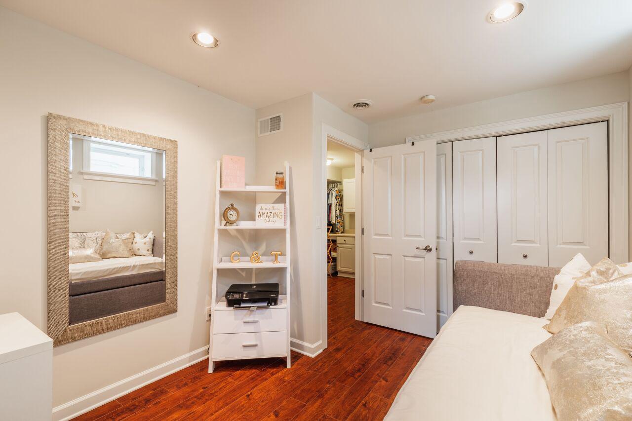 1675 North Franklin PLACE 1677