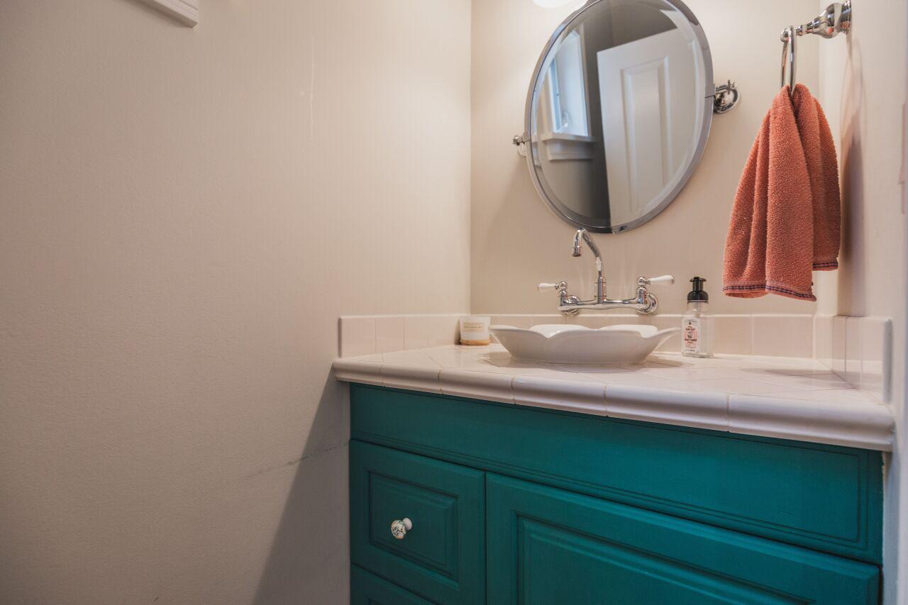 1675 North Franklin PLACE 1677