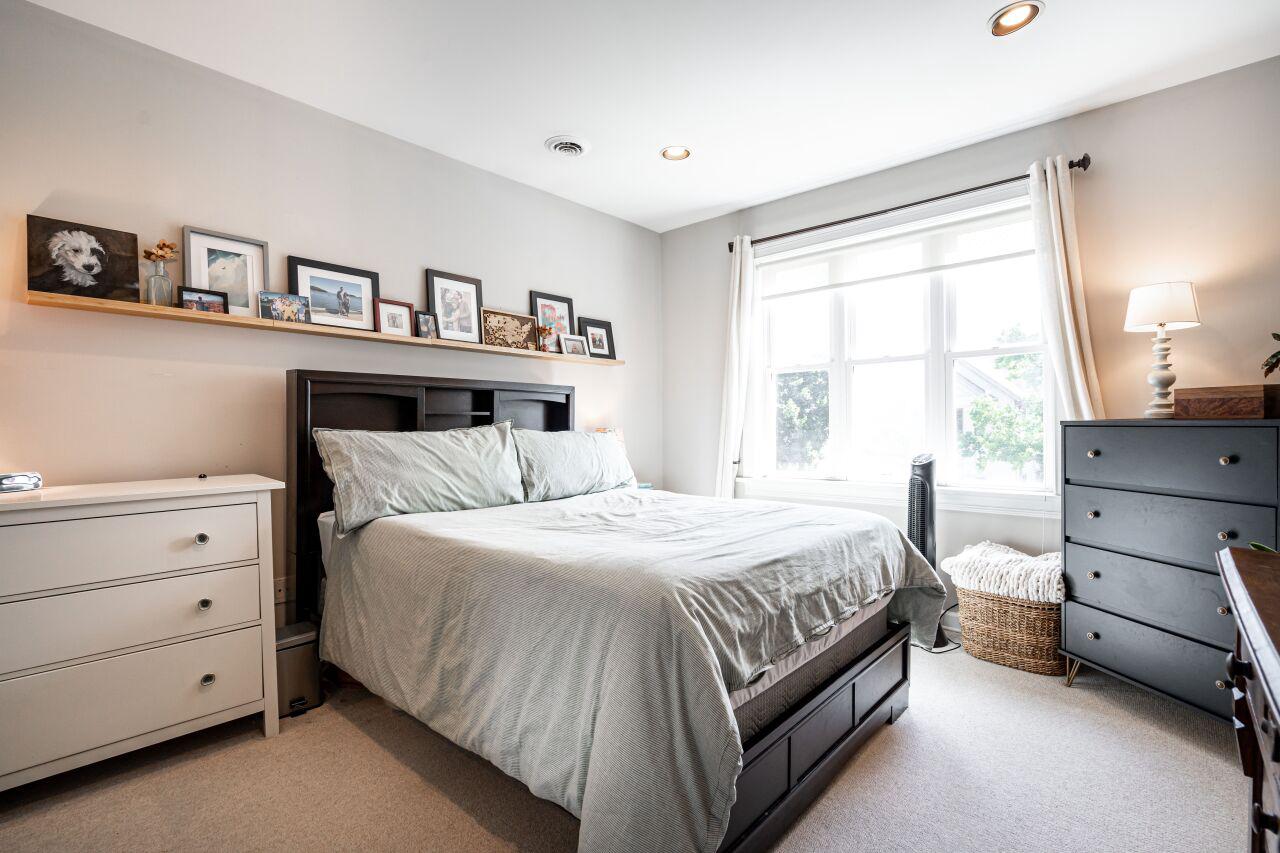 1675 North Franklin PLACE 1677