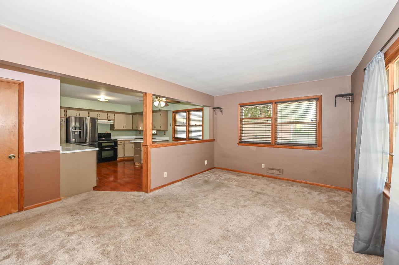 7637 West Allerton AVENUE WEST West