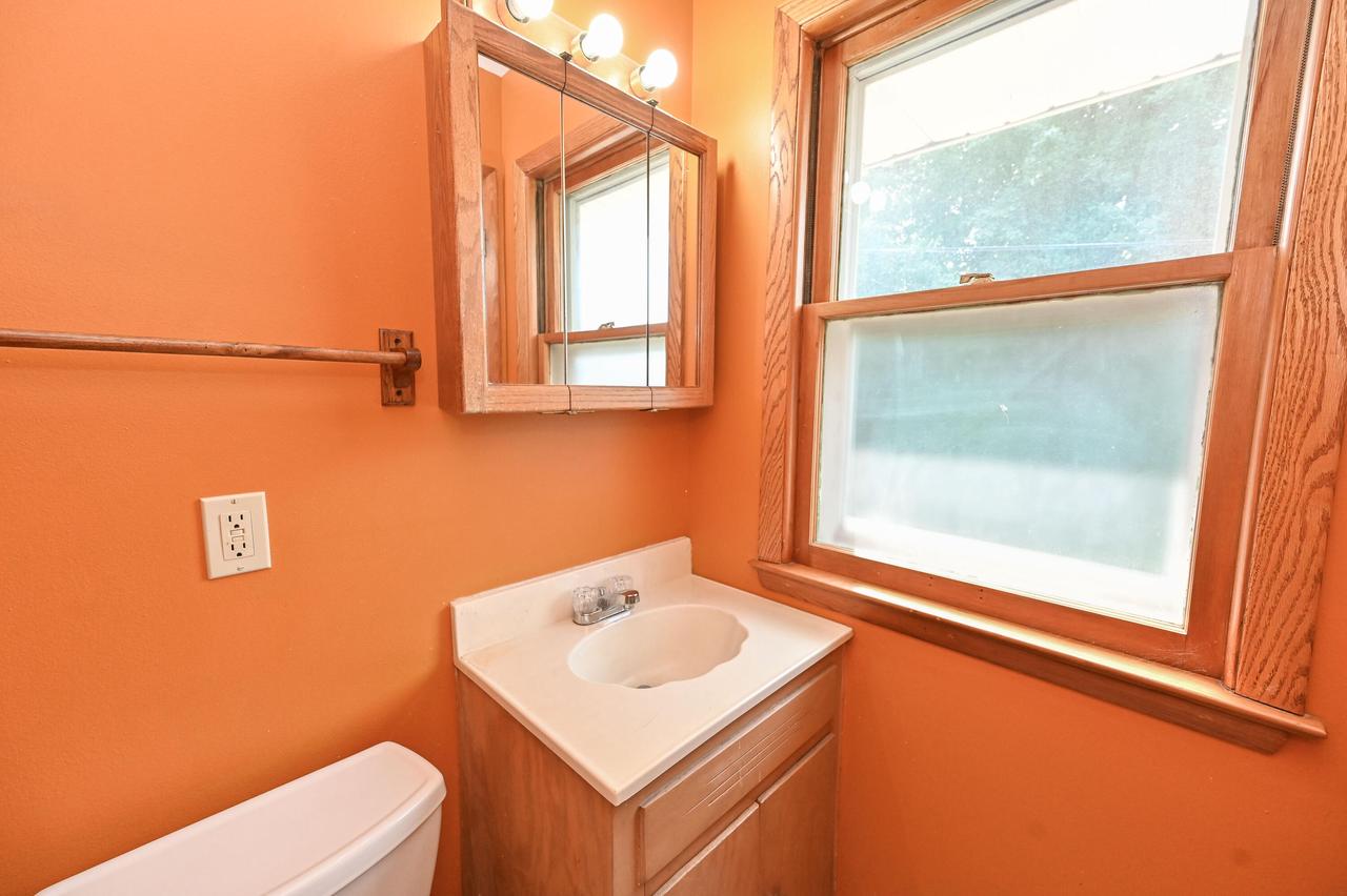 7637 West Allerton AVENUE WEST West