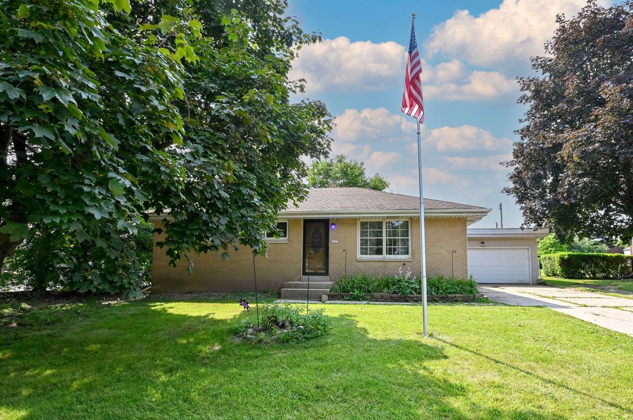 7637 West Allerton AVENUE WEST West