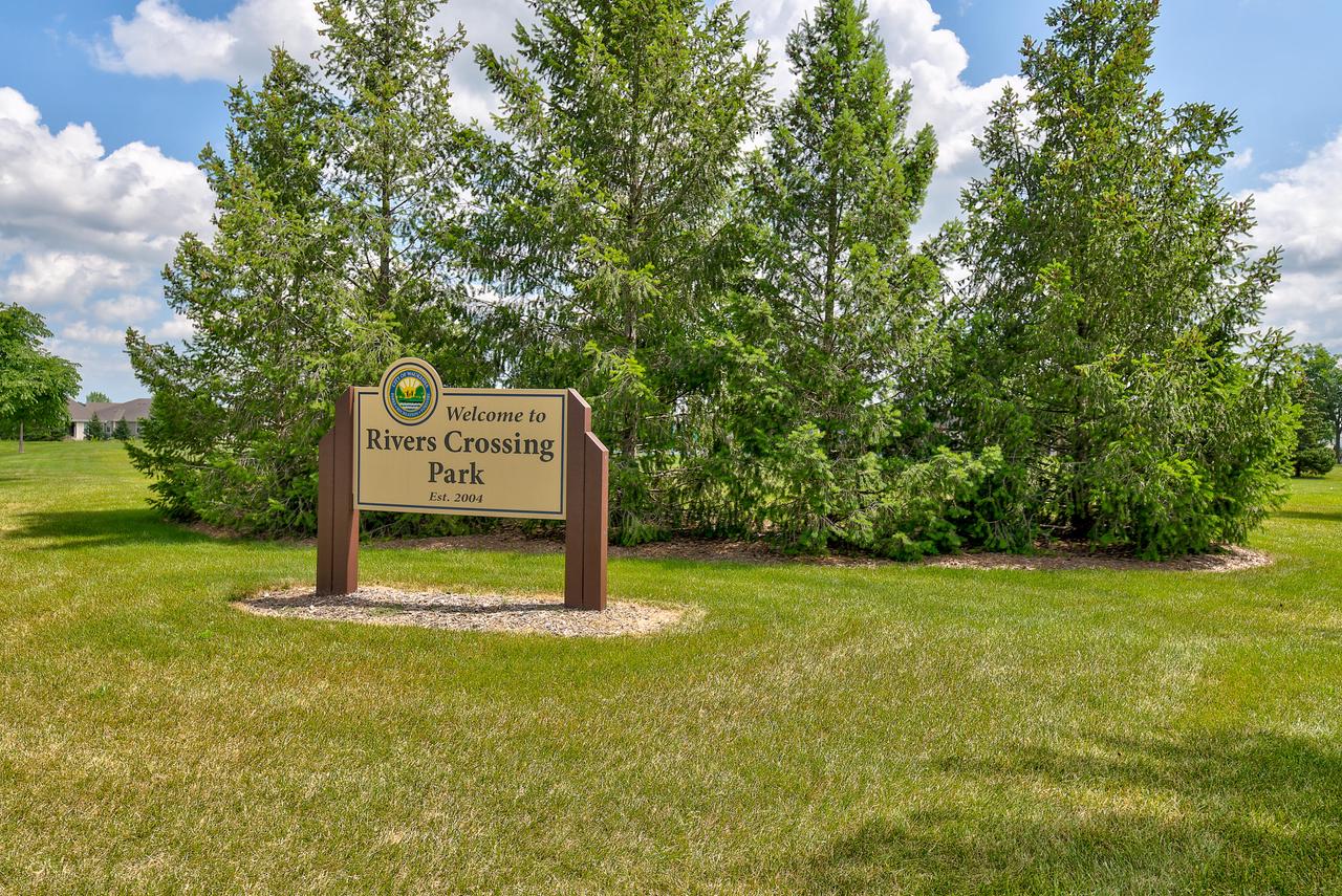 3919 Stillwater CIRCLE