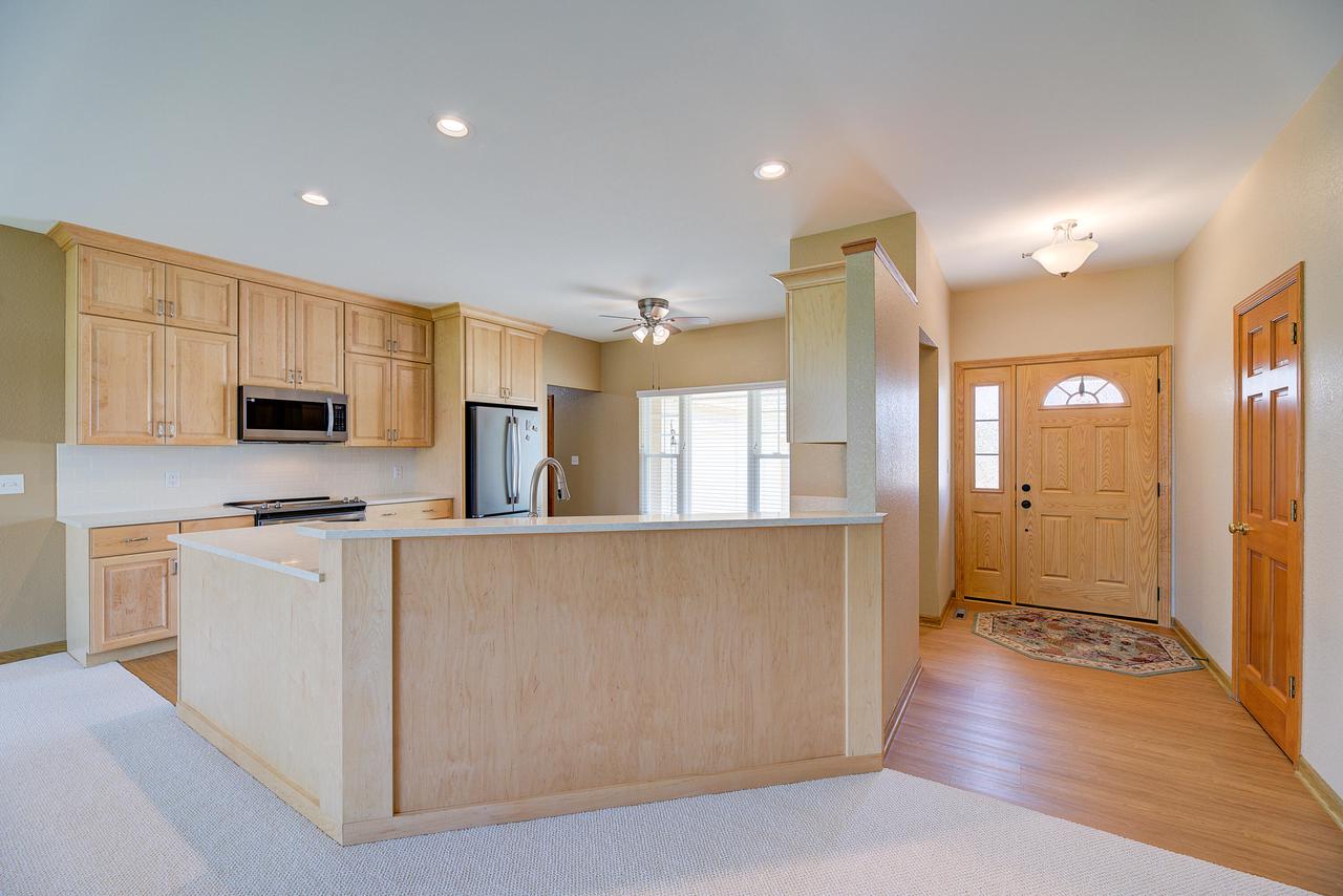 3919 Stillwater CIRCLE