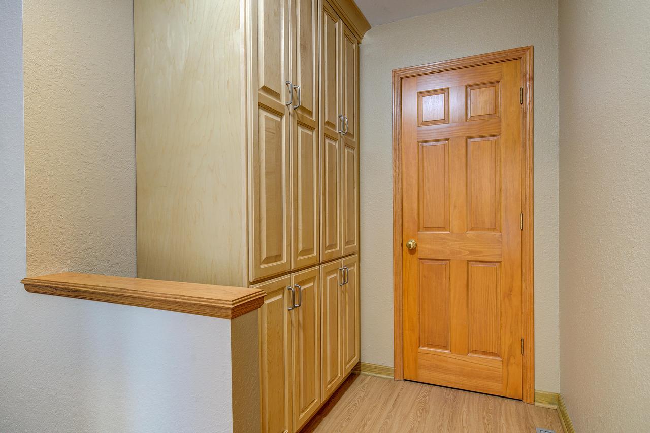 3919 Stillwater CIRCLE