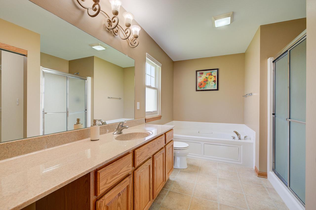 3919 Stillwater CIRCLE