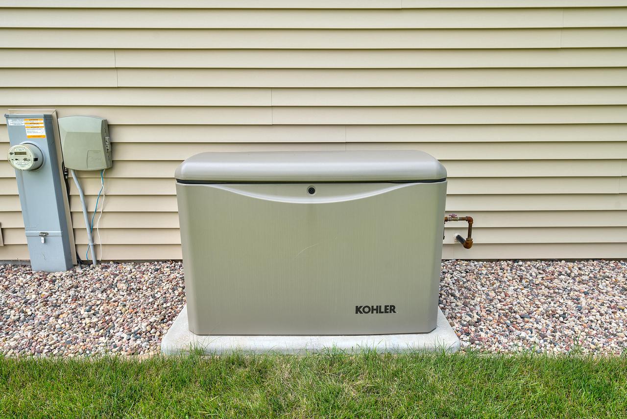 3919 Stillwater CIRCLE