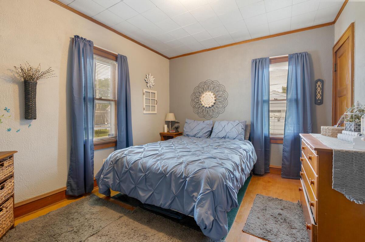 6636 West Chambers STREET