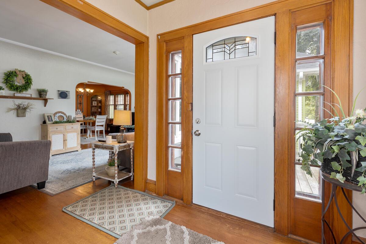 6636 West Chambers STREET