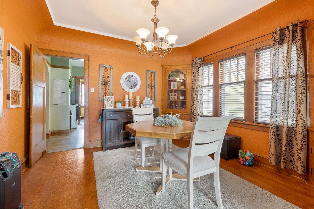 6636 West Chambers STREET