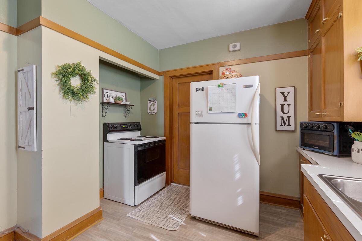 6636 West Chambers STREET